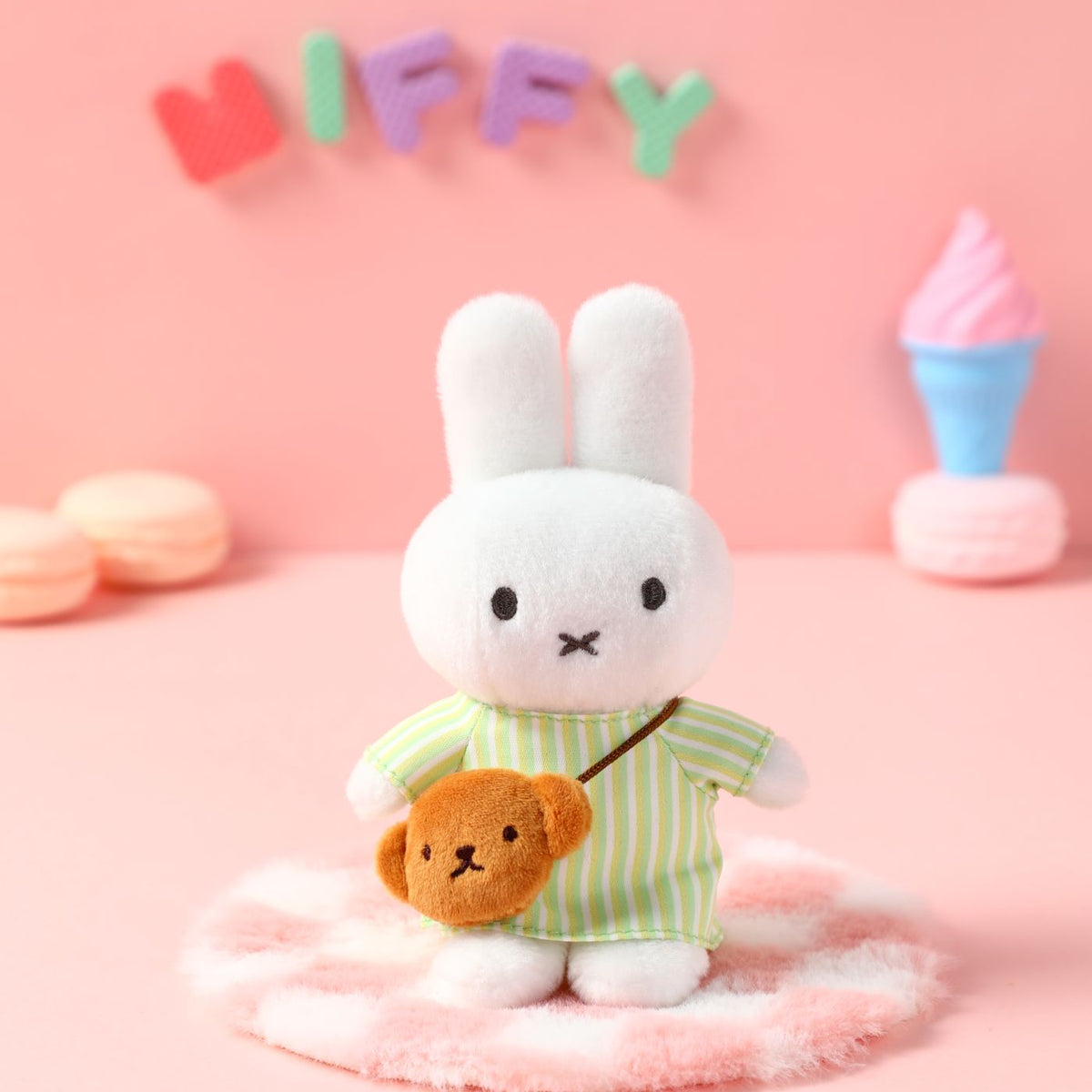 ミッフィー ミニバッグ ぬいぐるみキーホルダー